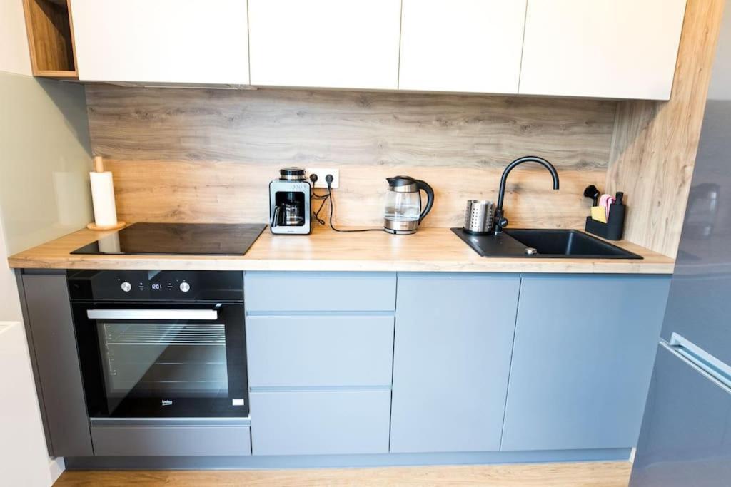 Nowoczesny Apartament Dabska Arena / Parking Krakow Luaran gambar