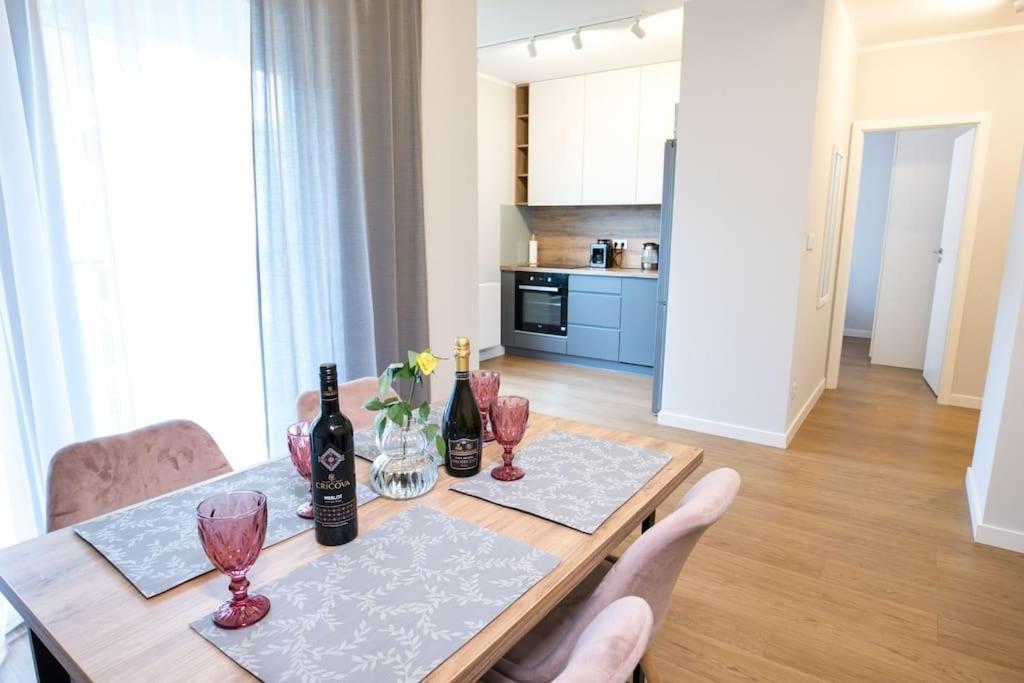 Nowoczesny Apartament Dabska Arena / Parking Krakow Luaran gambar
